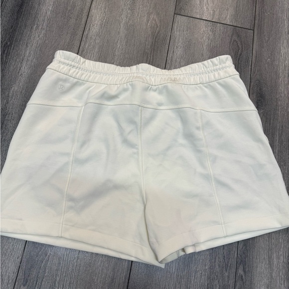 Lululemon Softstream High Rise Shorts - Picture 5 of 7